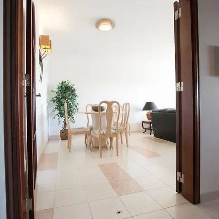 Casa Da Rocha By S&a